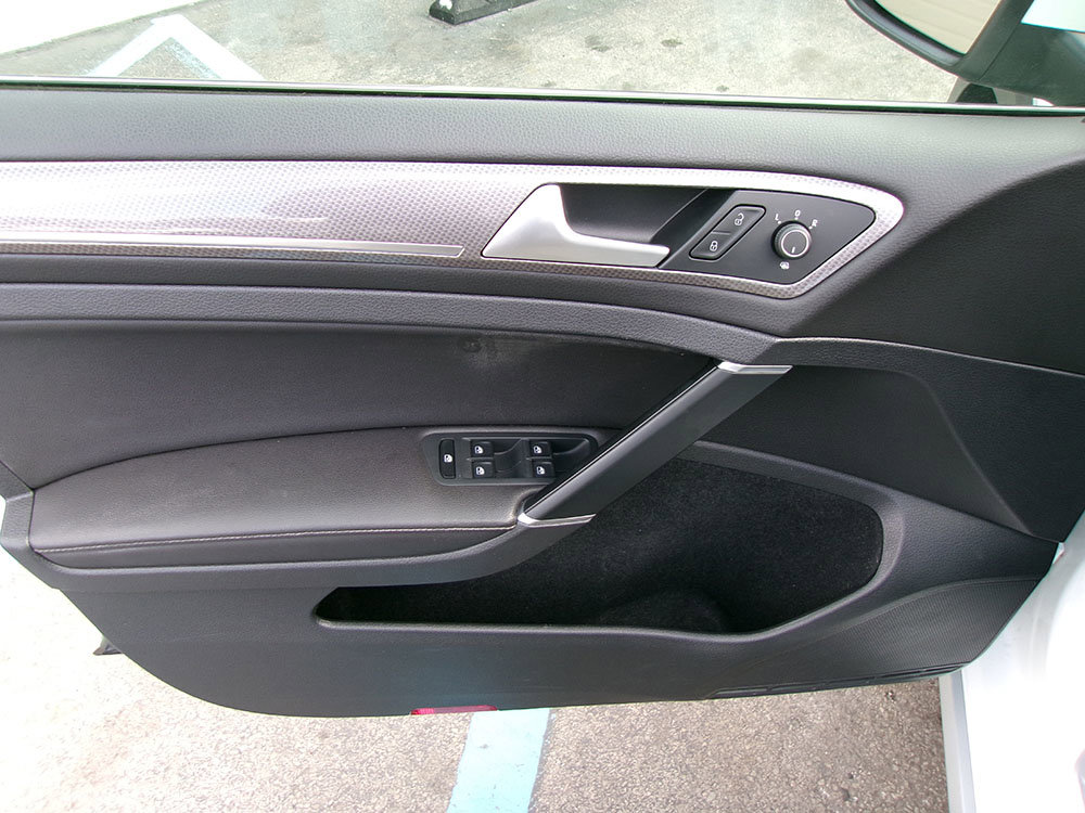 Used 2019 Volkswagen Golf Alltrack S image 17