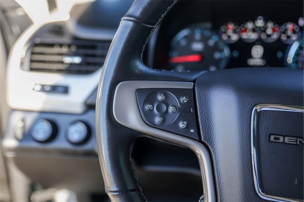 Used 2020 GMC Yukon Denali w/ Open Road Package image 17