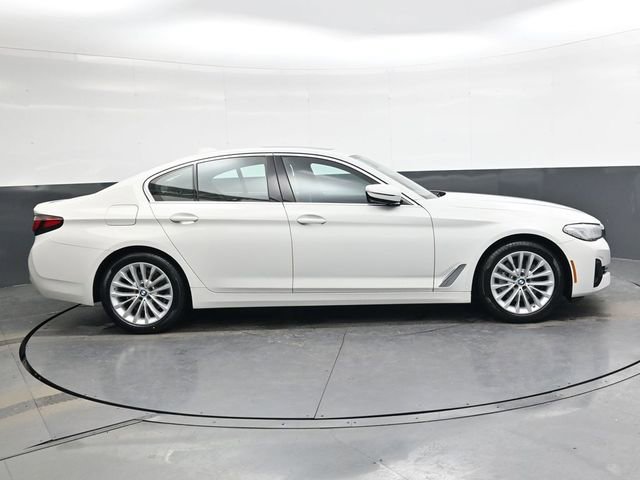 Used 2023 BMW 530i w/ Convenience Package image 3