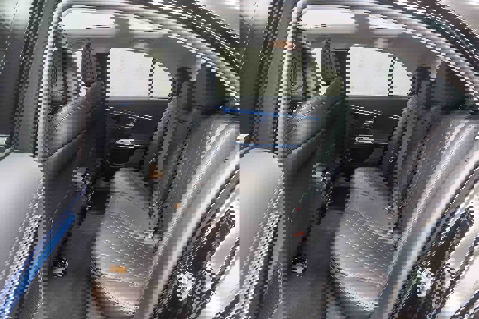 Used 2025 Mercedes-Benz E 350 Sedan image 17