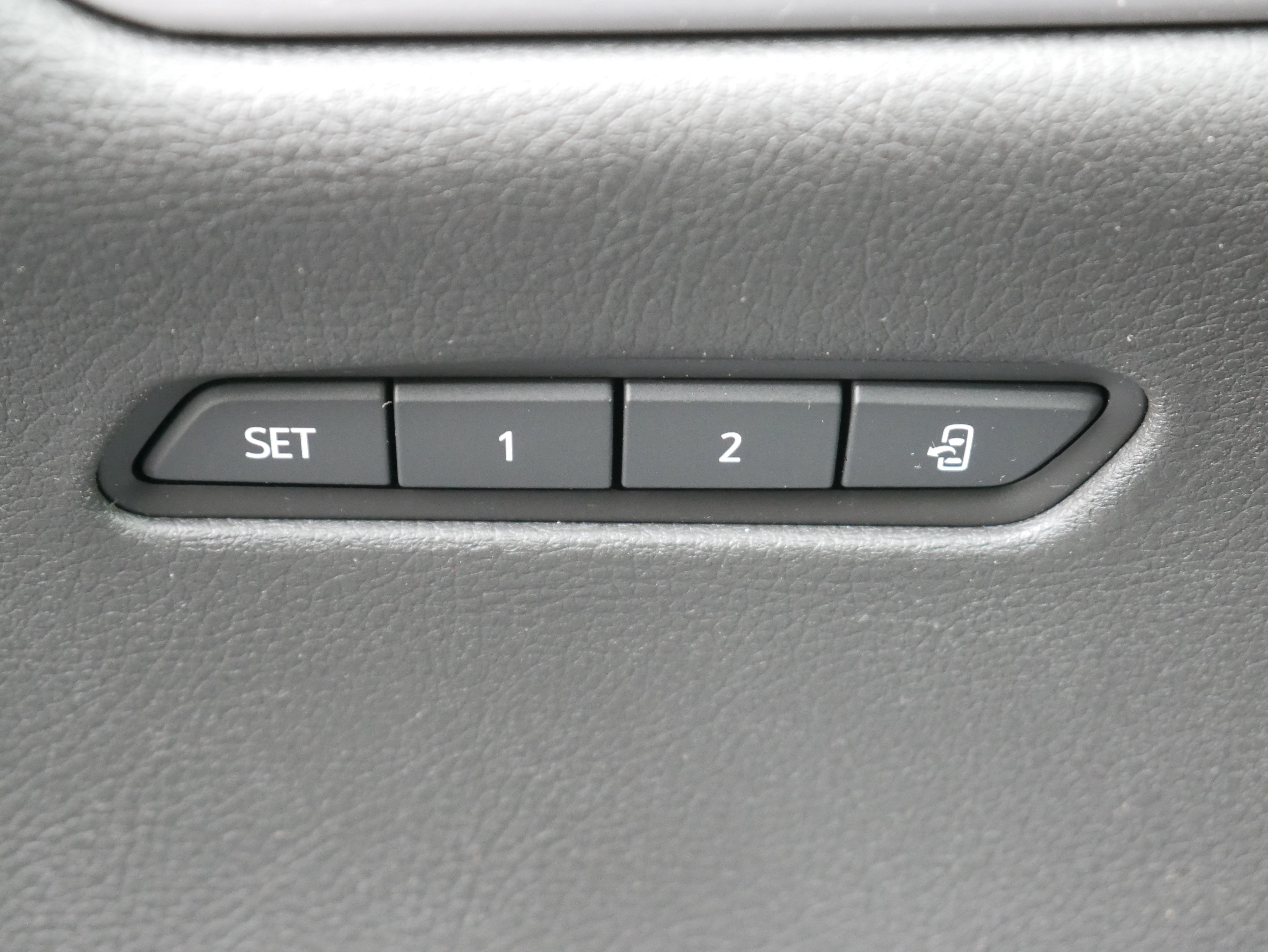 Used 2020 Cadillac XT6 Sport AWD/4WD image 35