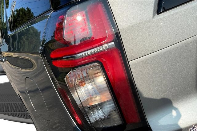 Used 2023 Chevrolet Suburban Z71 AWD/4WD image 25