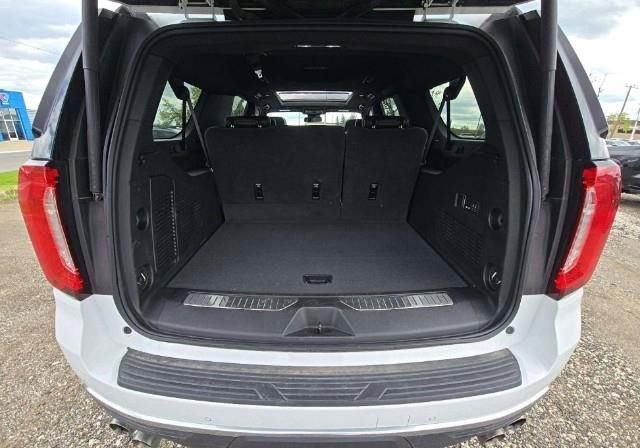 Used 2024 GMC Yukon XL Denali w/ Max Trailering Package AWD/4WD image 7