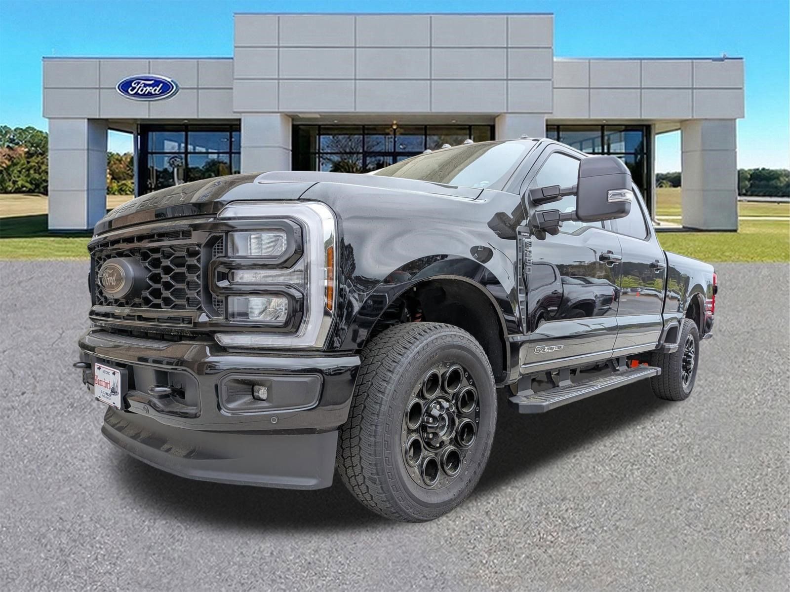 Certified 2026 Ford F250 Lariat w/ Black Appearance Package image 4