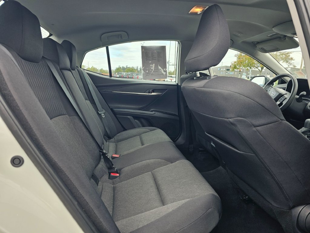 Used 2025 Toyota Camry LE FWD image 12