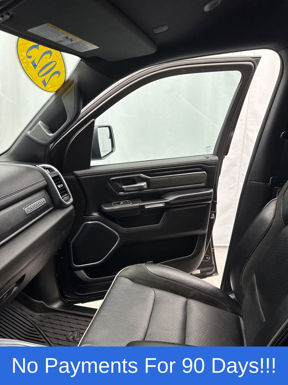 Used 2023 RAM 1500 Laramie AWD/4WD image 31