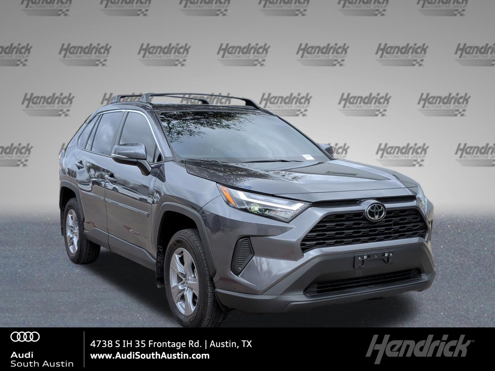 Used 2025 Toyota RAV4 XLE w/ Convenience Package image 1