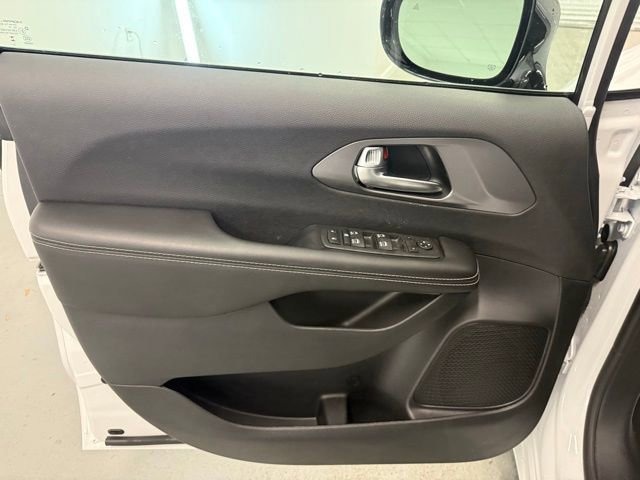 New 2026 Chrysler Voyager LX image 14