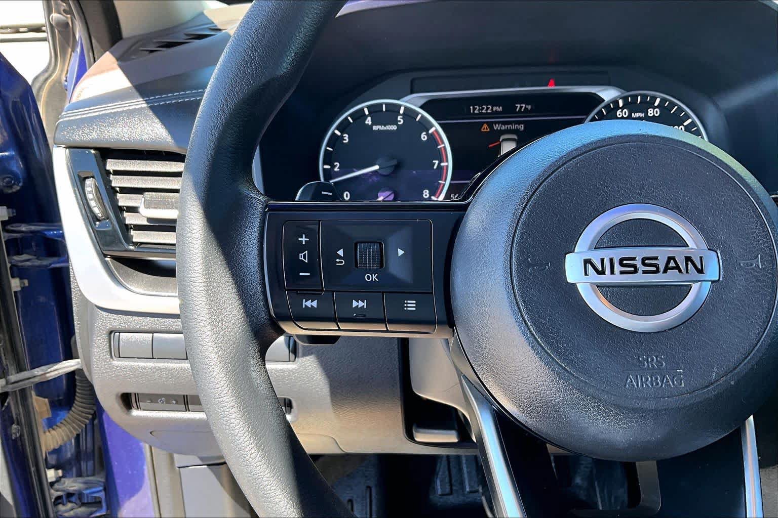 Used 2021 Nissan Rogue SV FWD image 23