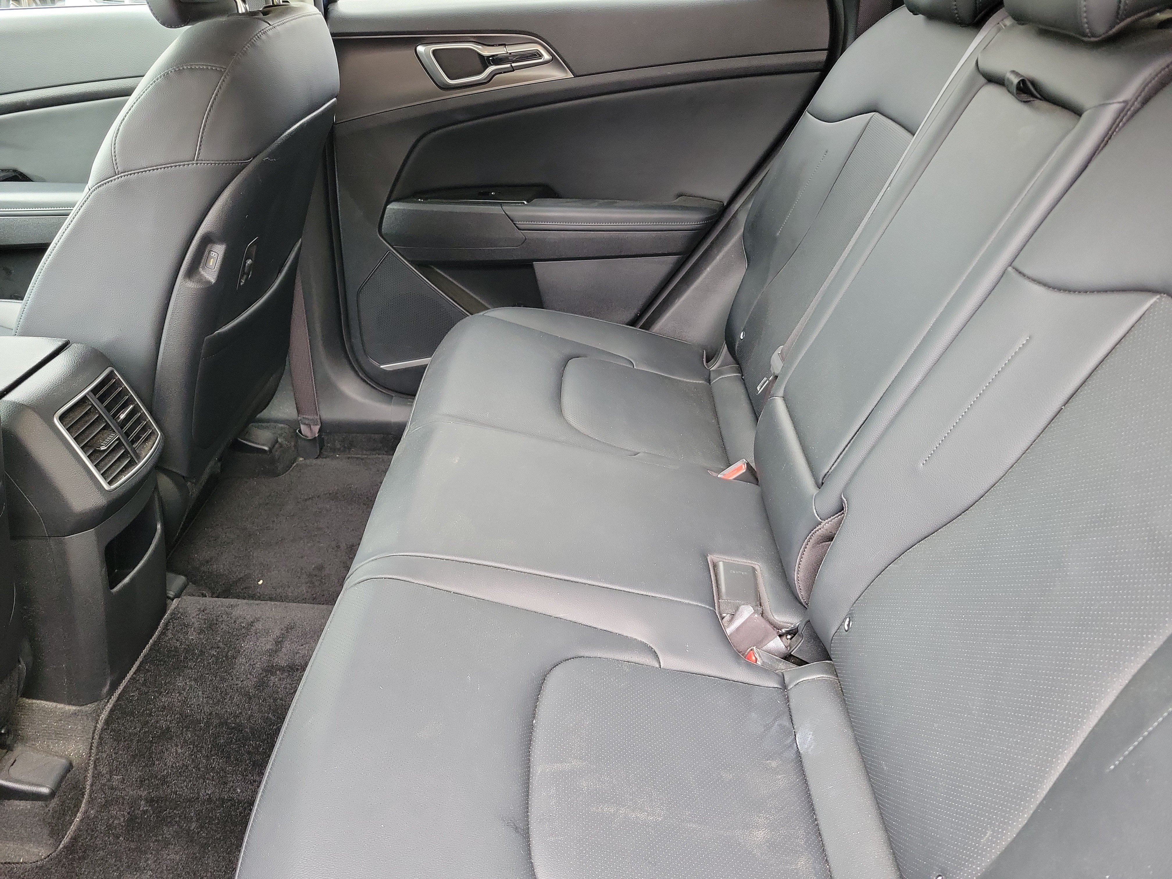 Used 2023 Kia Sportage EX AWD/4WD image 6