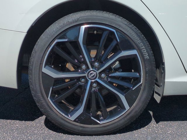 Used 2024 Nissan Altima 2.5 SR image 12