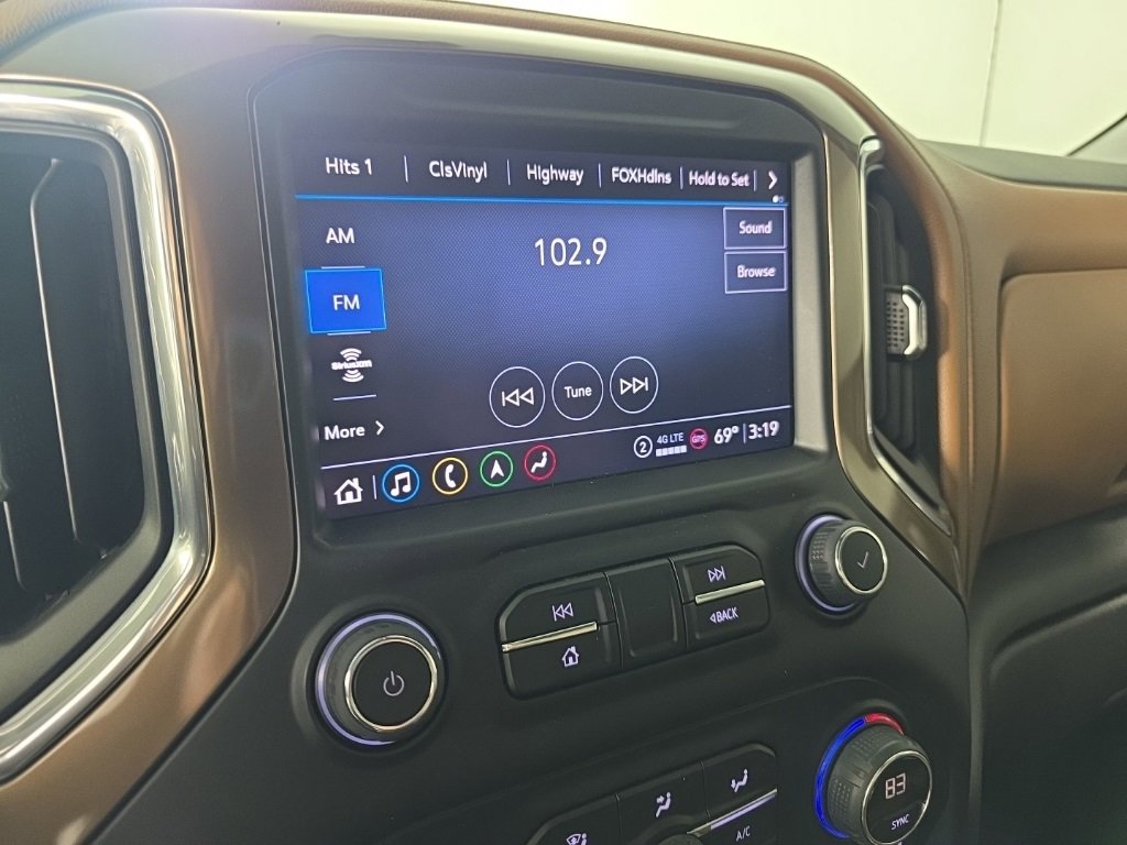 Used 2022 Chevrolet Silverado 1500 High Country w/ Technology Package image 20