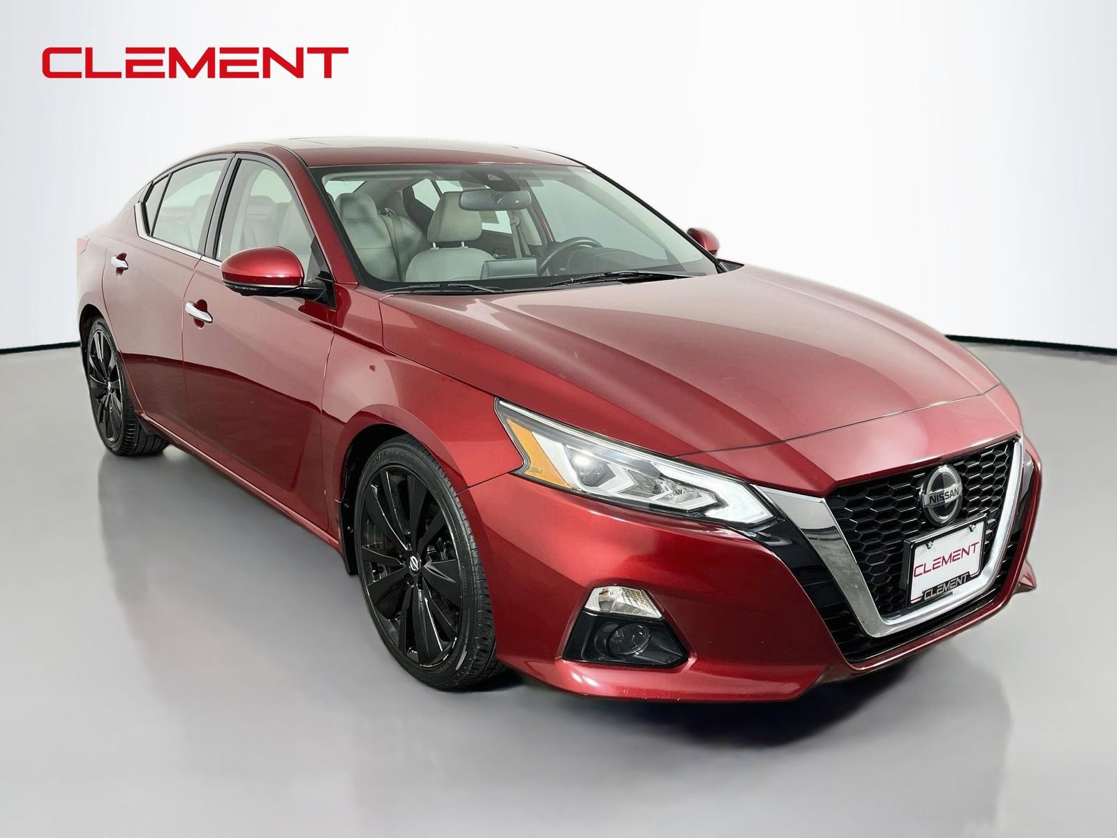Used 2020 Nissan Altima 2.0 Platinum FWD image 4