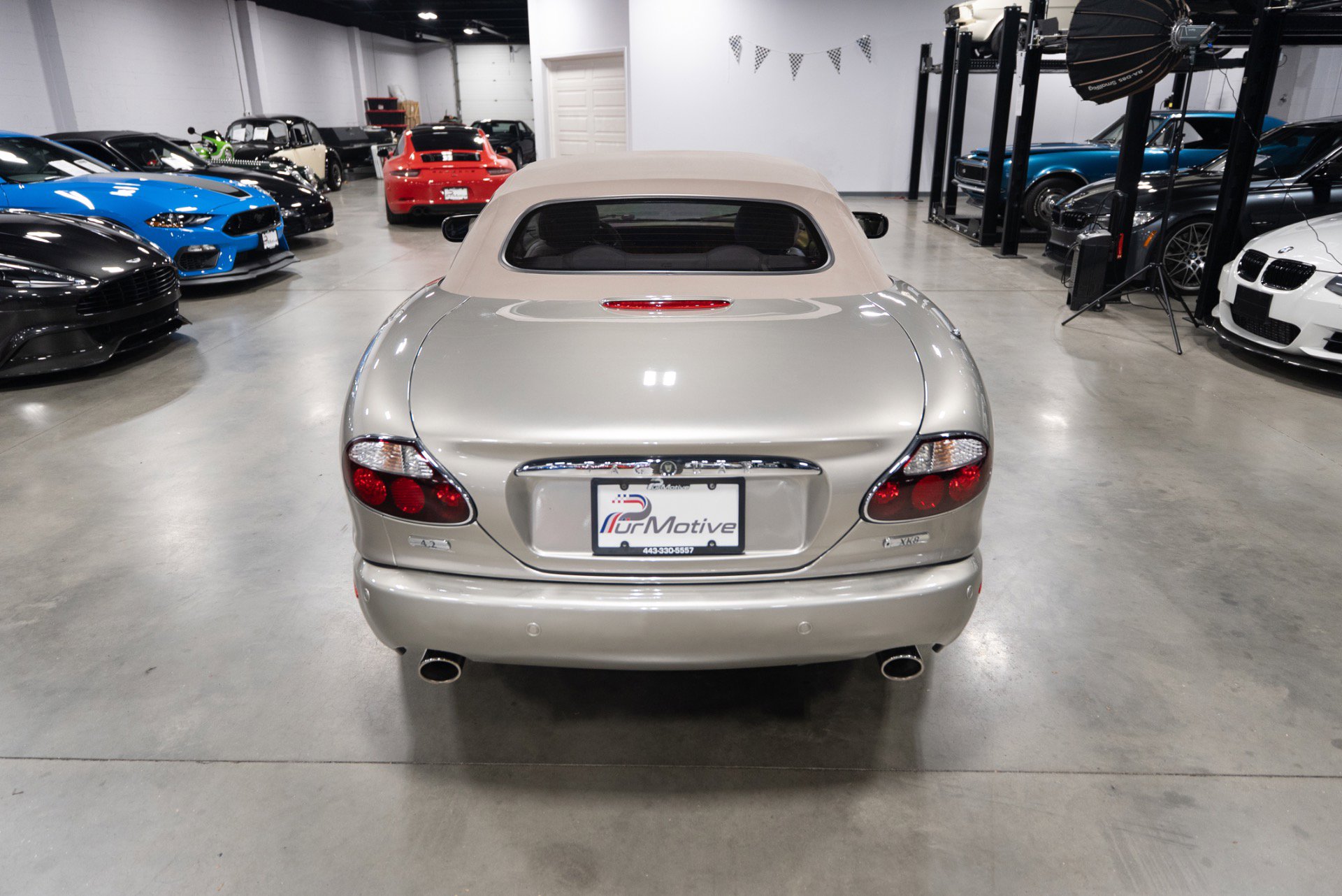Used 2006 Jaguar XK8 Convertible image 10
