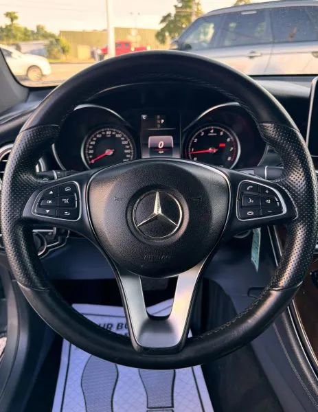Used 2017 Mercedes-Benz GLC 300 image 26