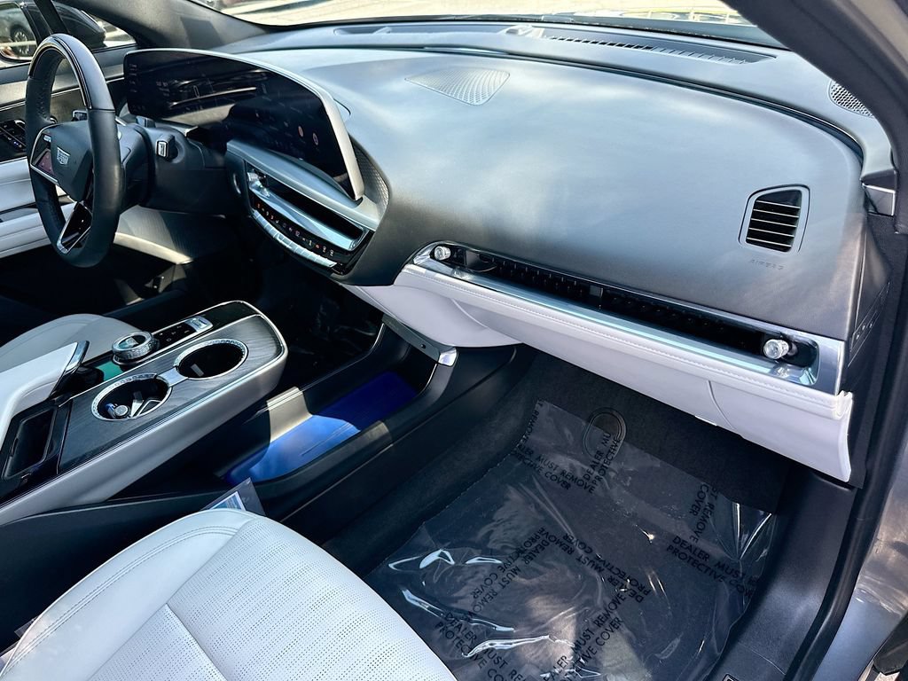 Certified 2023 Cadillac Lyriq 2WD image 27