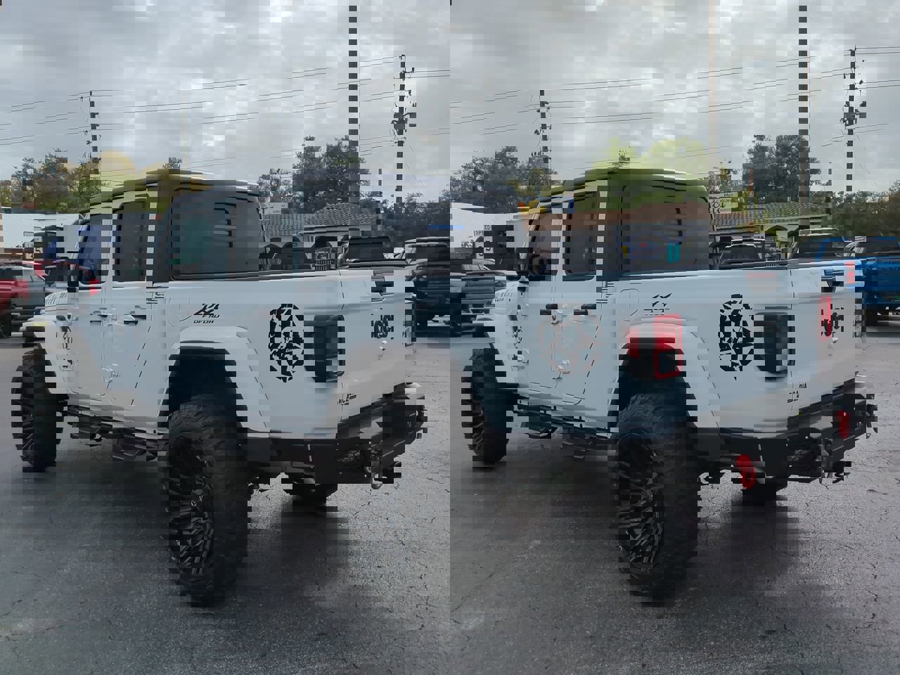 Used 2022 Jeep Gladiator Willys image 6