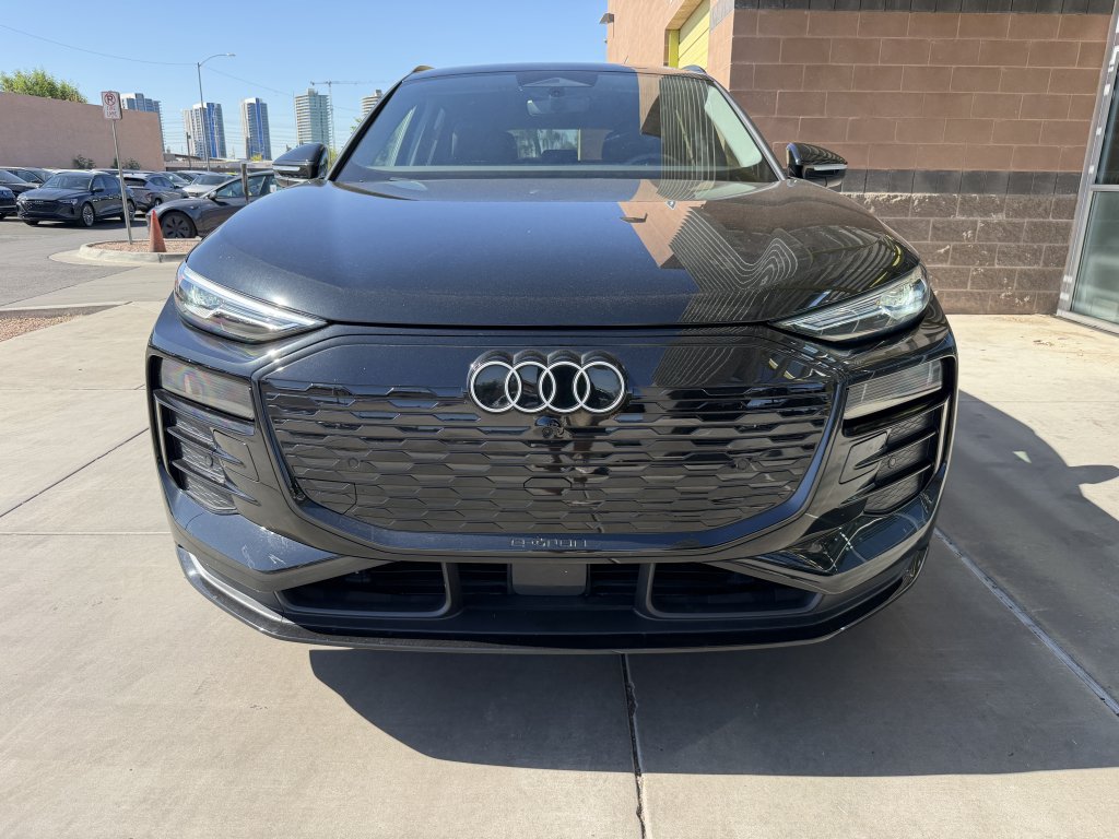 Used 2025 Audi Q6 e-tron Premium w/ Convenience Package RWD image 10