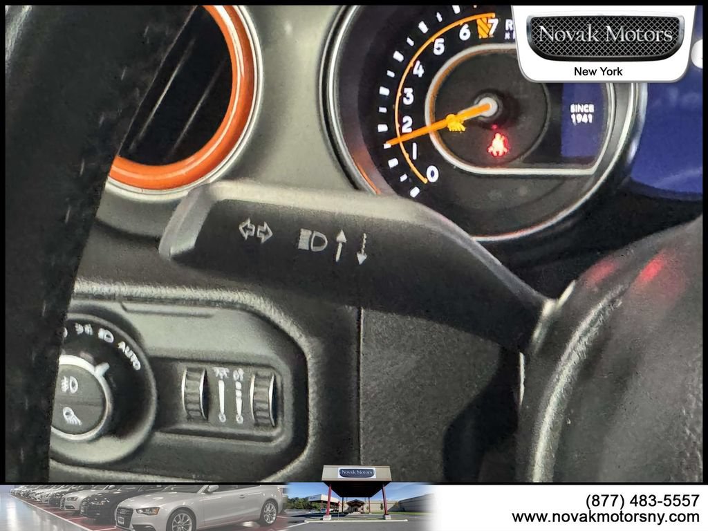 Used 2022 Jeep Gladiator Overland AWD/4WD image 17