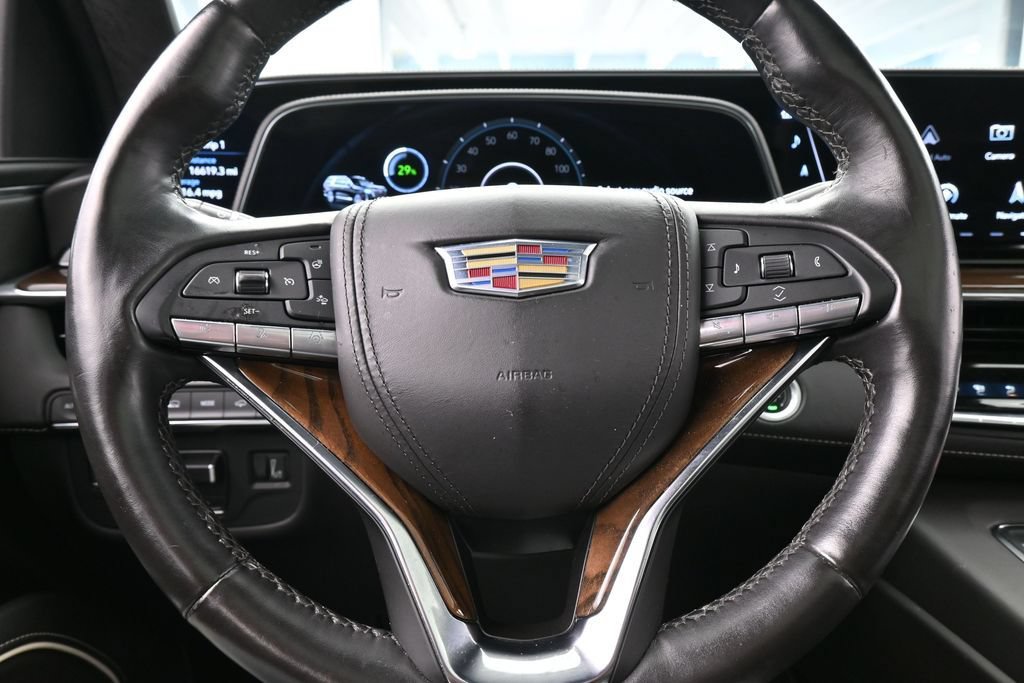 Used 2024 Cadillac Escalade ESV Premium Luxury Platinum AWD/4WD image 33