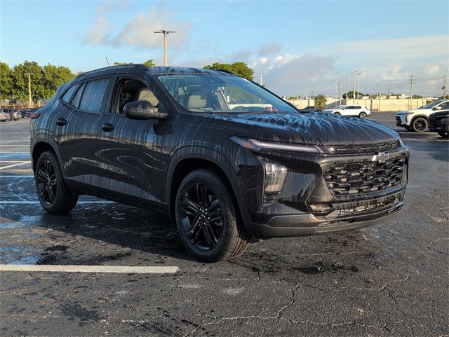 New 2025 Chevrolet Trax ACTIV w/ Sunroof Package