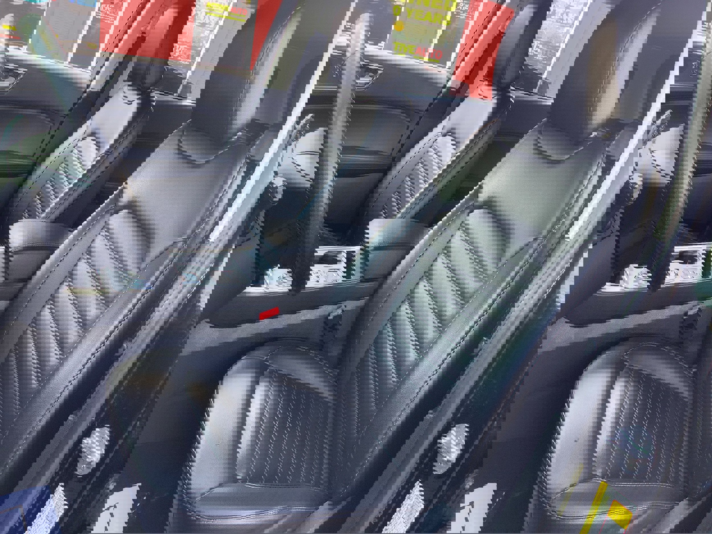 Used 2021 Ford Edge SEL FWD image 10