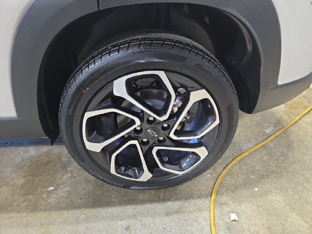 New 2026 Chevrolet Trax RS w/ Driver Confidence Package FWD image 34
