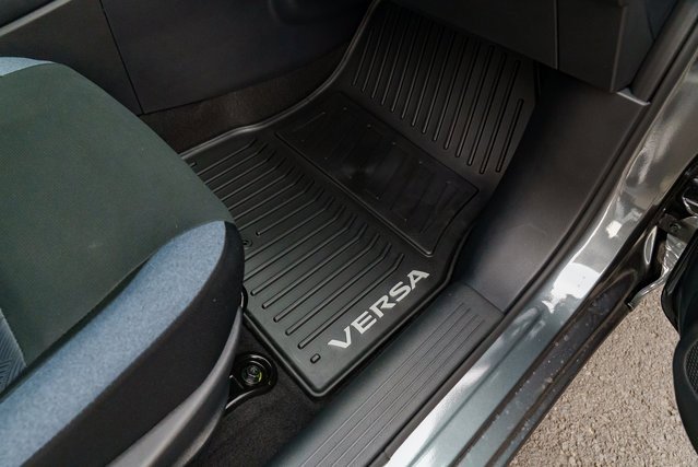 New 2025 Nissan Versa SV w/ Trunk Package image 25