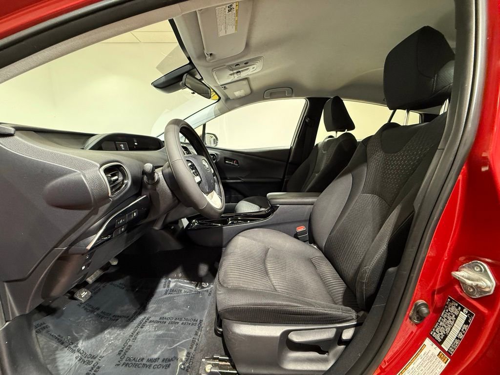 Used 2018 Toyota Prius Prime Plus FWD image 12