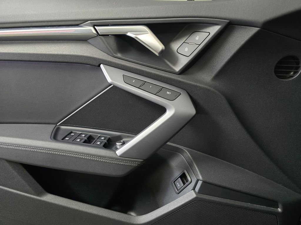 Used 2025 Audi A3 2.0T Premium w/ Convenience Package image 11