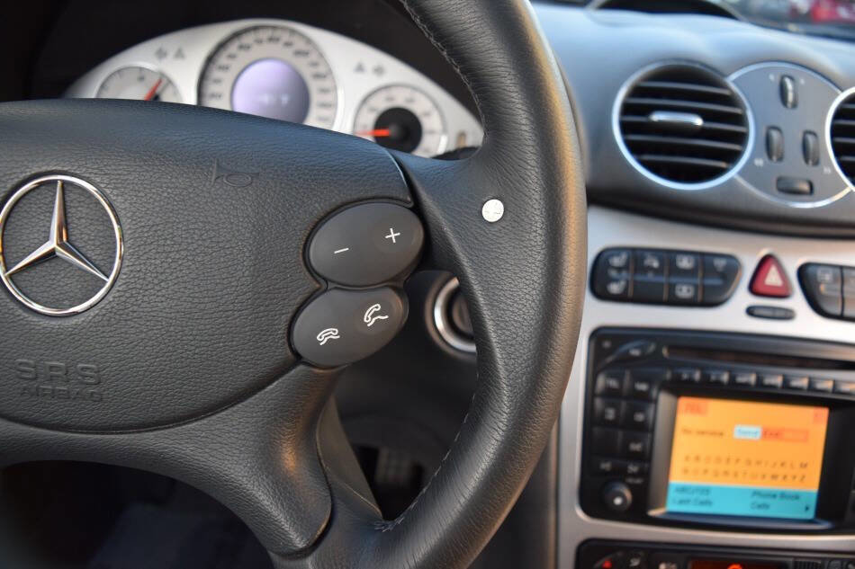 Used 2003 Mercedes-Benz CLK 55 AMG Coupe image 67