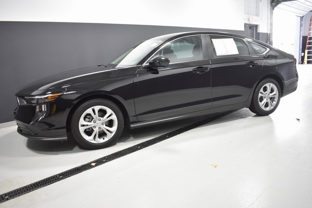 Used 2025 Honda Accord LX image 2