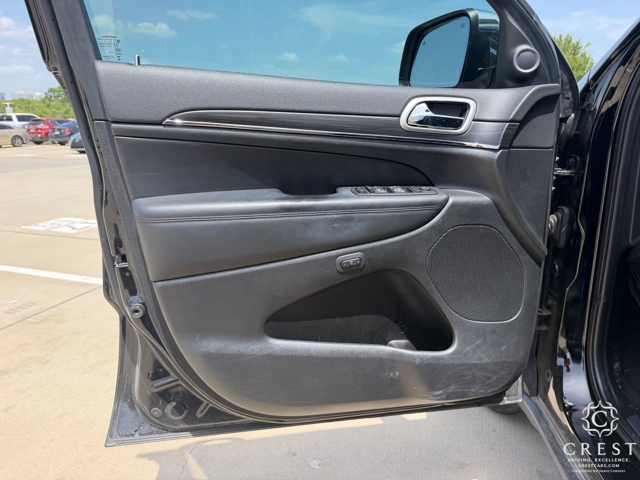 Used 2022 Jeep Grand Cherokee Limited AWD/4WD image 10