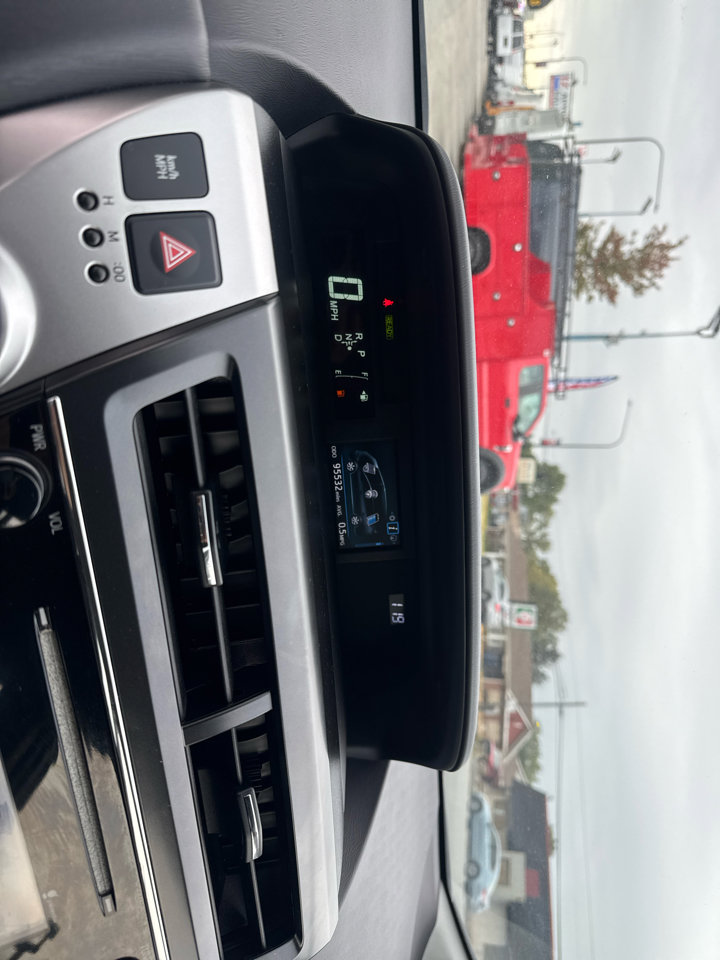Used 2015 Toyota Prius V Three image 18