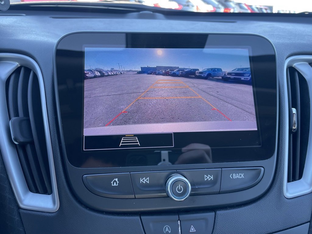 Used 2023 Chevrolet Malibu LT image 17