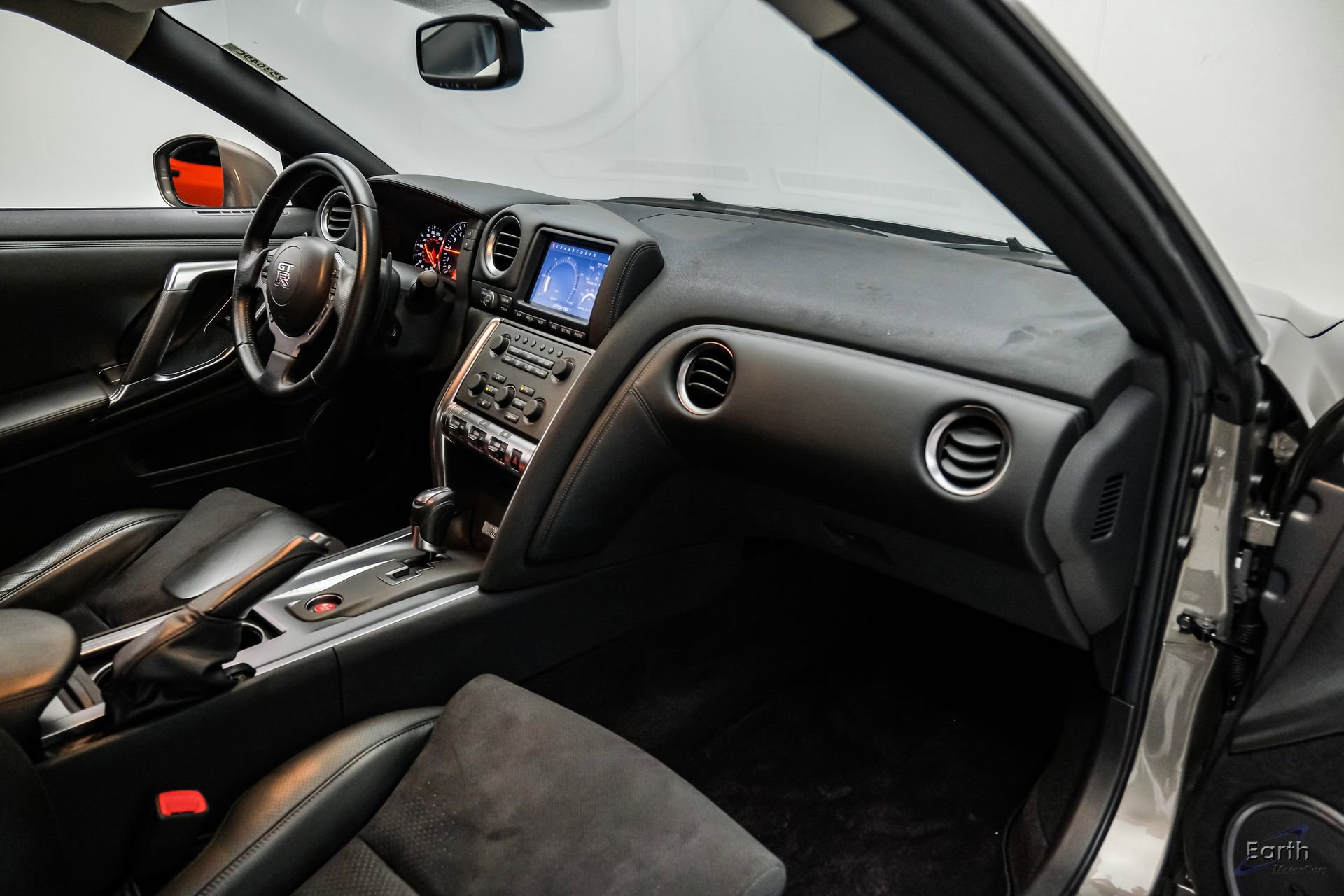 Used 2009 Nissan GT-R Premium AWD/4WD image 57