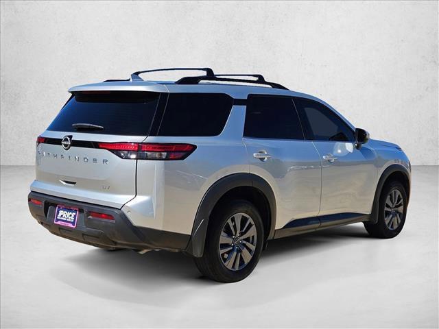 Used 2024 Nissan Pathfinder SV w/ SV Premium Package image 5