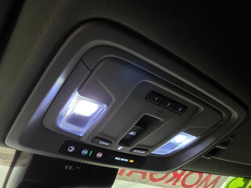 Used 2025 Chevrolet Silverado 1500 RST image 31