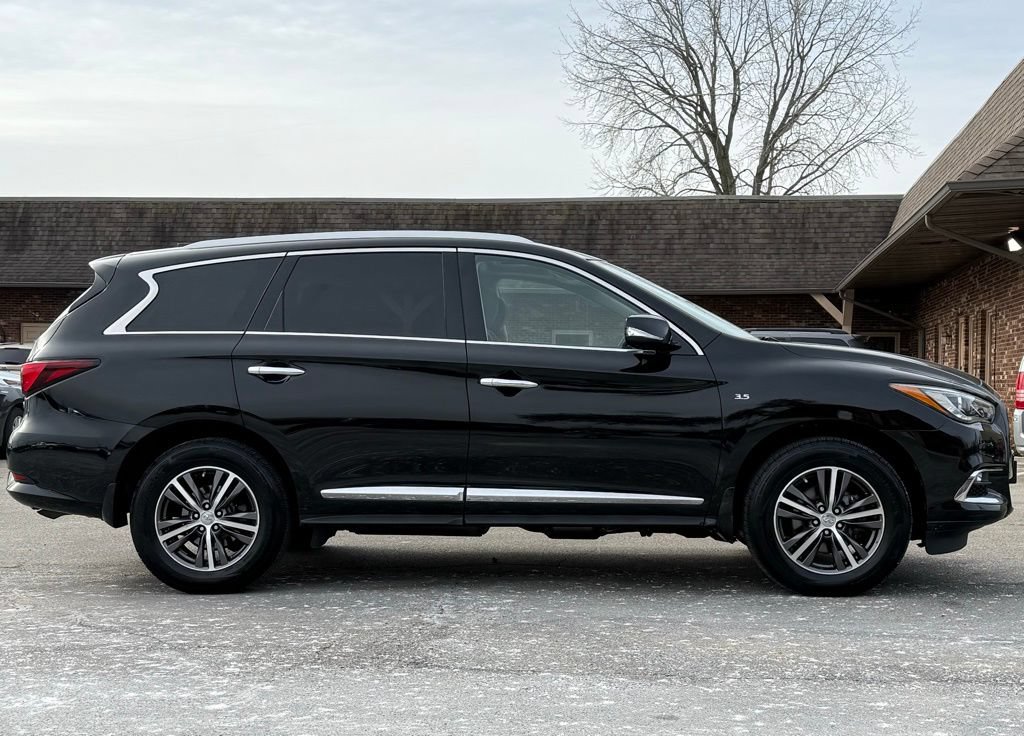 Used 2019 INFINITI QX60 Luxe w/ Essential Package AWD/4WD image 6
