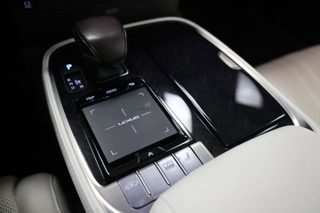 Used 2019 Lexus LS 500 AWD image 32
