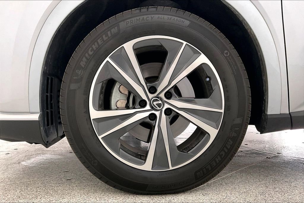 Used 2025 Lexus RX 350 AWD image 11