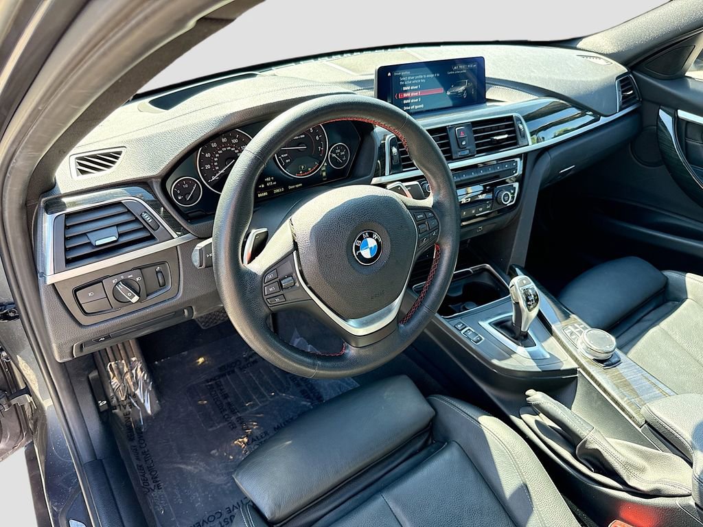 Used 2018 BMW 330i xDrive Sedan w/ Premium Package AWD/4WD image 24
