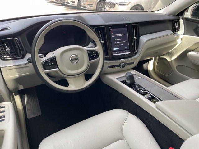 Certified 2024 Volvo XC60 B5 Plus w/ Climate Package AWD/4WD image 17