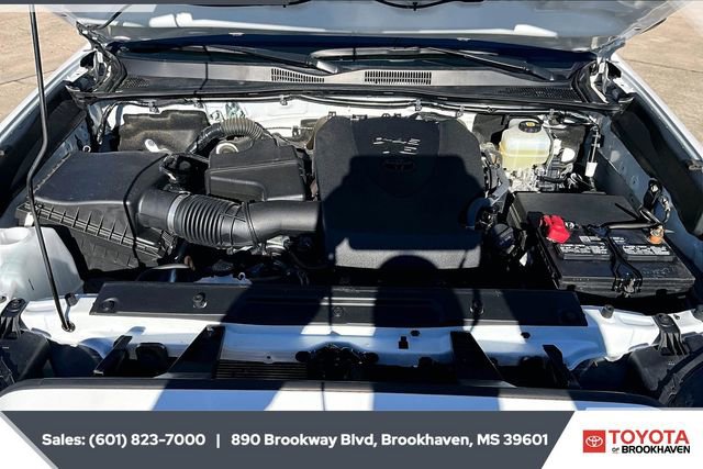 Used 2022 Toyota Tacoma TRD Off-Road image 8