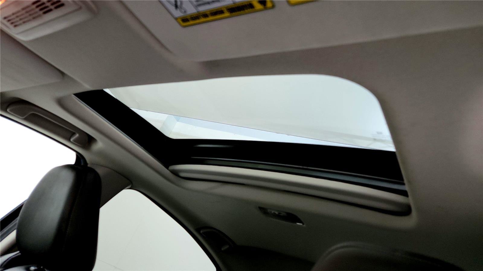 Used 2021 Honda HR-V EX-L image 38