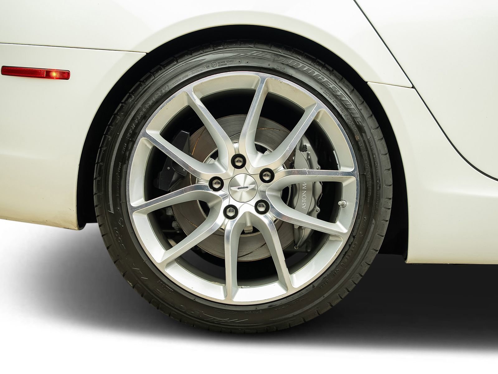 Used 2015 Aston Martin Rapide S RWD image 31