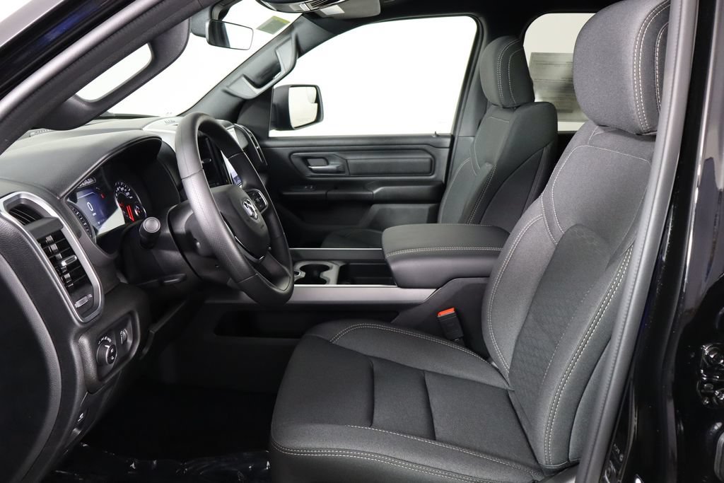 New 2026 RAM 1500 Express AWD/4WD image 13