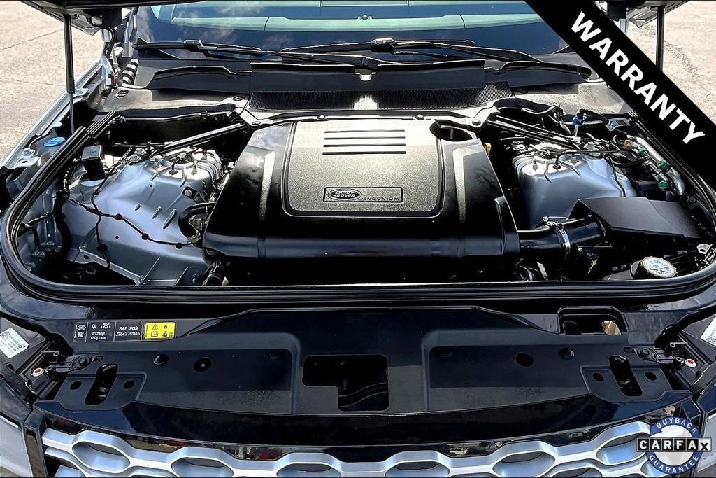 Used 2024 Land Rover Discovery S image 29