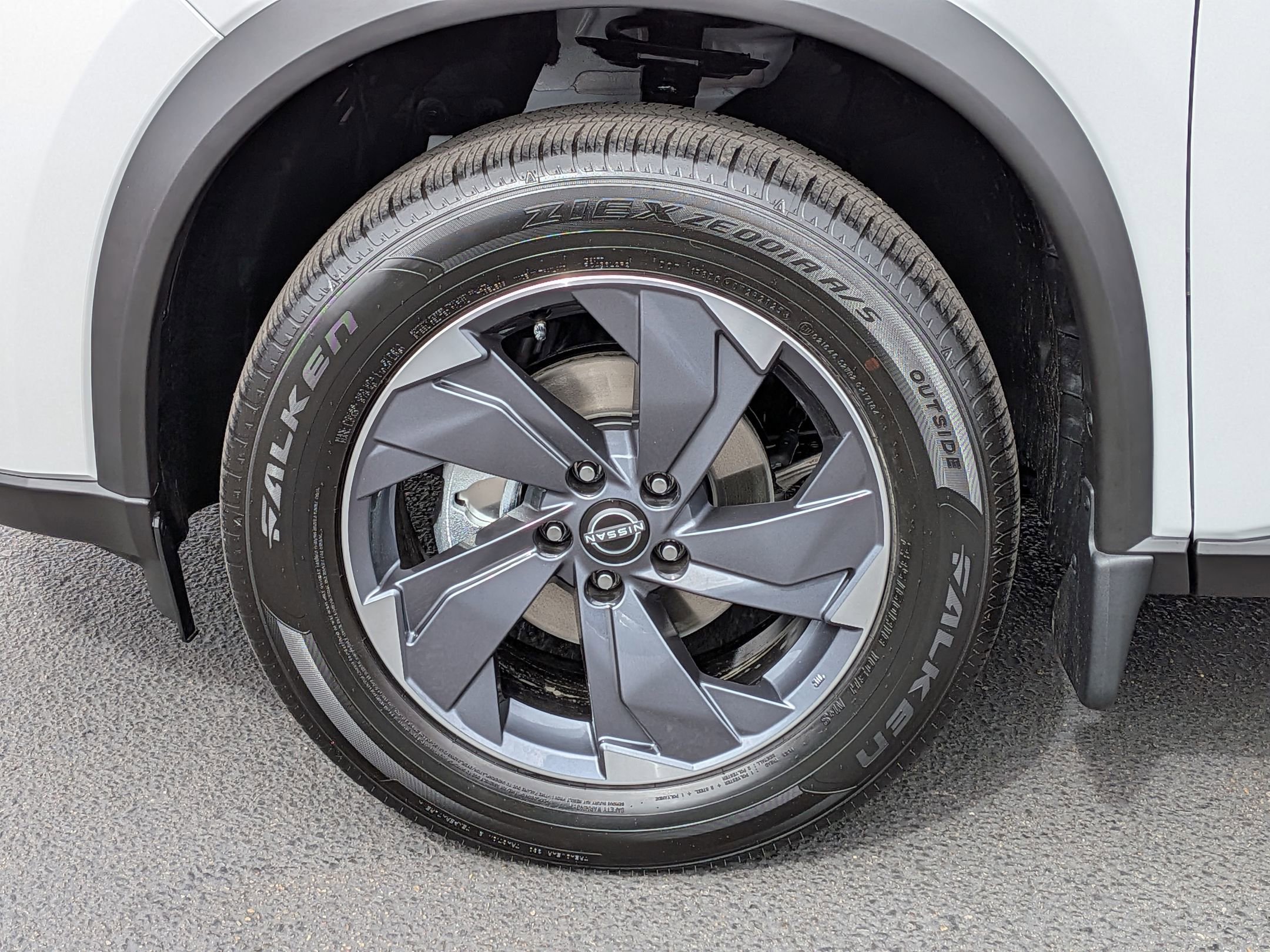 New 2026 Nissan Rogue SV image 11