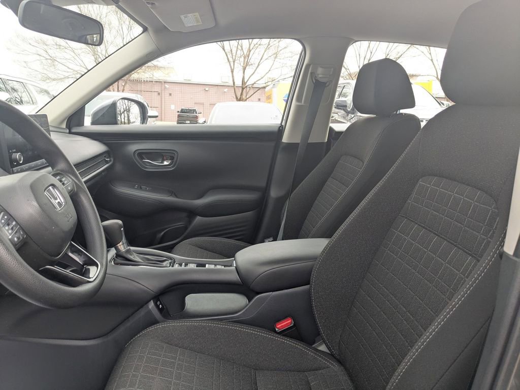 Used 2025 Honda HR-V LX image 21